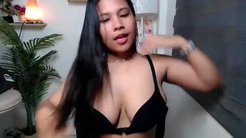 ellie online show from 12/05/25, 12:30