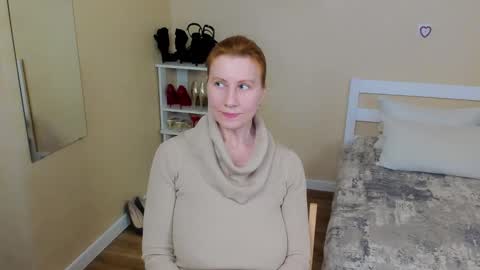 seductive_foxy_ online show from 03/19/26, 07:18