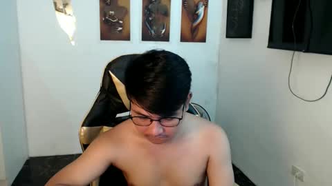 Snapshot of seductive_jays chatting on 01/08/25, 05:37 Jay online show from 01/08/25, 05:37