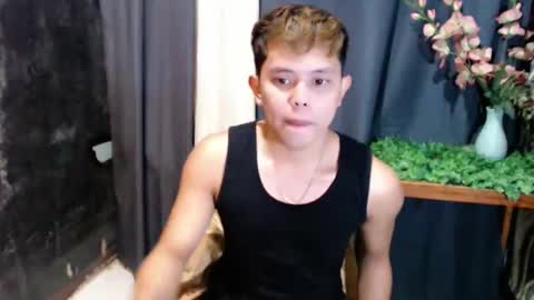 Max online show from 04/26/26, 09:29