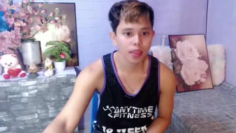 Max online show from 05/14/26, 02:02