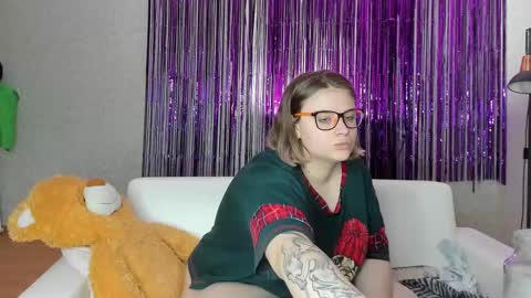 seductive_she_wolf online show from 02/16/25, 12:30