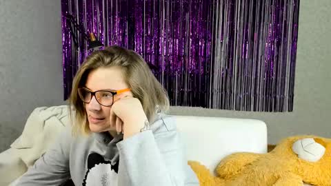 seductive_she_wolf online show from 03/02/25, 05:25