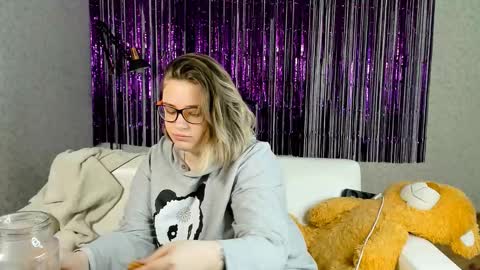 seductive_she_wolf online show from 03/02/25, 08:29