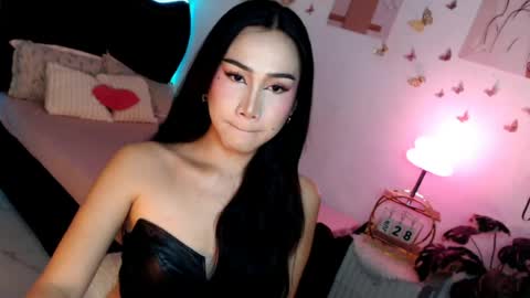 Snapshot of seductive_vana chatting on 06/28/26, 09:59 Vanessa online show from 06/28/26, 09:59