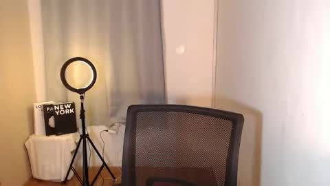Snapshot of seductivedeluxe69 chatting on 09/20/25, 07:15 Deluxe online show from 09/20/25, 07:15