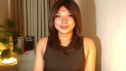 Snapshot of seductivedeluxe69 chatting on 10/21/25, 06:30 Deluxe online show from 10/21/25, 06:30