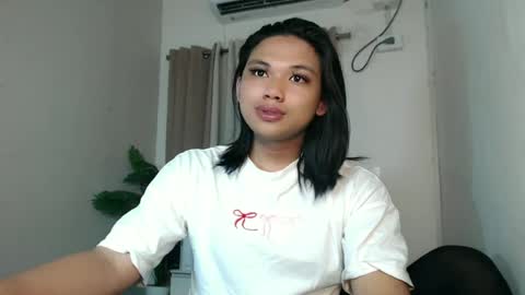 Deluxe online show from 07/22/26, 08:00