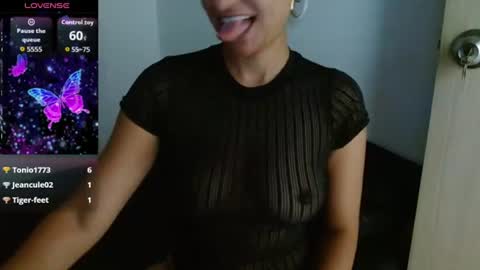 Snapshot of seductress_malia chatting on 06/23/26, 05:00 seductress_malia online show from 06/23/26, 05:00