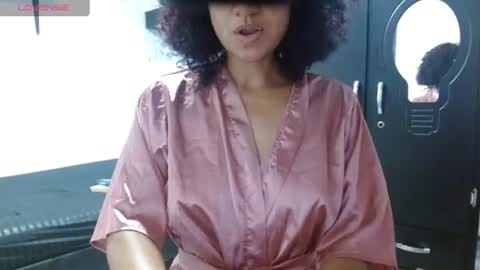 Snapshot of seductress_malia chatting on 07/02/26, 03:56 seductress_malia online show from 07/02/26, 03:56
