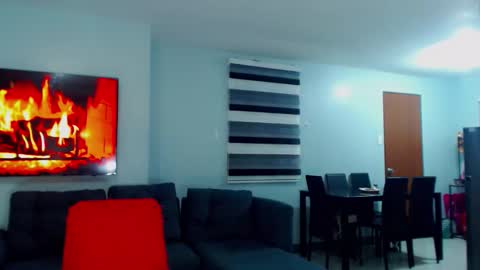 Snapshot of seductresskatarina chatting on 11/06/25, 09:05 KATARINA LUST online show from 11/06/25, 09:05