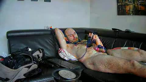 Snapshot of seeebi chatting on 12/08/24, 07:58 Sebastian online show from 12/08/24, 07:58