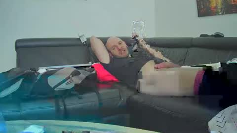 Snapshot of seeebi chatting on 03/09/25, 08:51 Sebastian online show from 03/09/25, 08:51