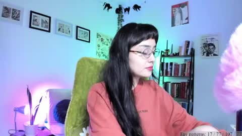 Snapshot of segismunda chatting on 05/17/26, 12:08 Luciana online show from 05/17/26, 12:08