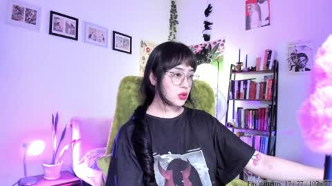 Snapshot of segismunda chatting on 05/23/26, 12:16 Luciana online show from 05/23/26, 12:16