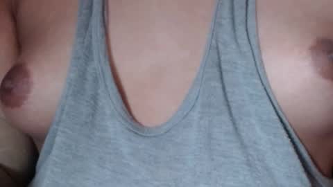 Snapshot of selda_ chatting on 02/20/25, 09:00 Selda online show from 02/20/25, 09:00