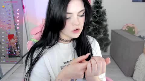 Selena  online show from 12/23/24, 08:22