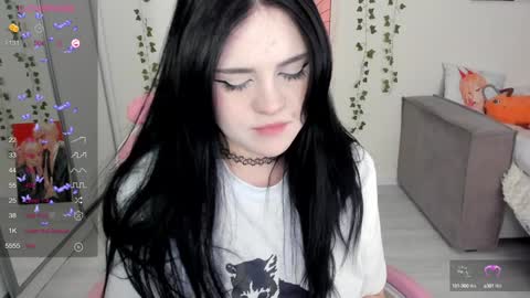 Selena  online show from 01/28/25, 08:14