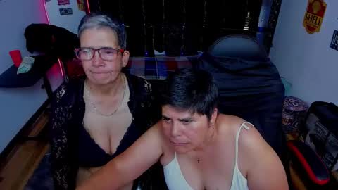 Selena online show from 10/29/25, 05:10