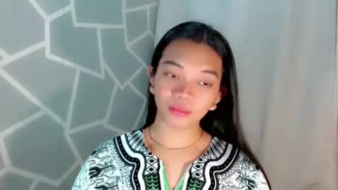 Selena online show from 04/17/26, 11:52