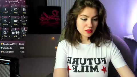 Selena online show from 02/18/25, 04:04