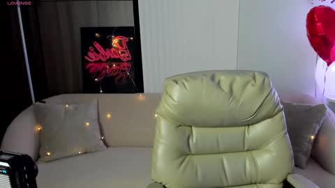 Selena online show from 03/02/25, 01:15