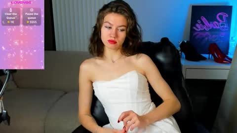 Selena online show from 10/11/25, 01:27