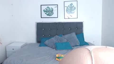 Selena online show from 11/15/25, 03:08