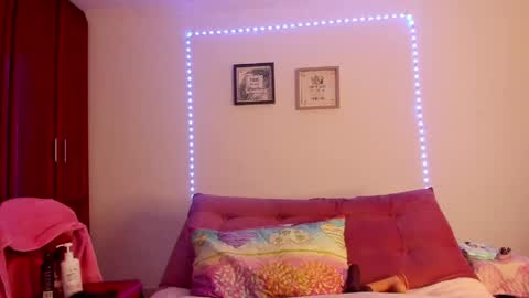 Karen online show from 04/03/26, 01:42