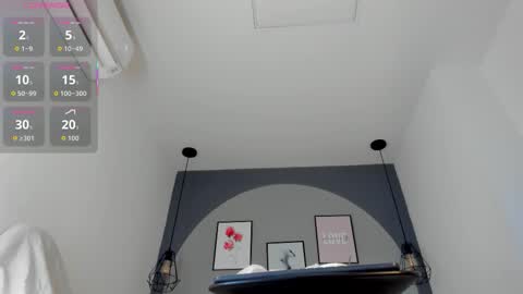 Selena online show from 10/28/25, 10:41