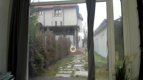 Selena online show from 01/12/25, 09:51