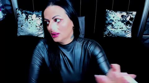 Selene online show from 12/29/24, 05:42