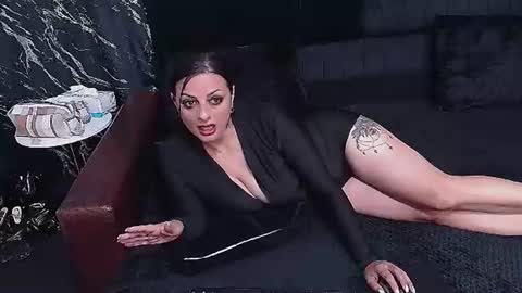 Selene online show from 07/07/26, 06:47