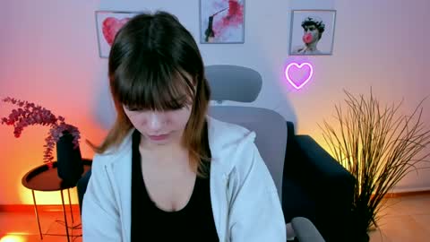 Selena ntmy online show from 12/25/24, 01:30