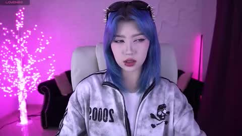 selenairis online show from 02/12/26, 07:25