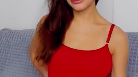 Selena online show from 11/05/25, 07:30