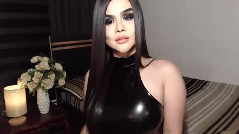 Selena online show from 12/04/24, 08:45