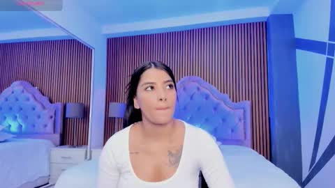 Snapshot of selenastonne chatting on 10/11/25, 08:18 selenastonne online show from 10/11/25, 08:18