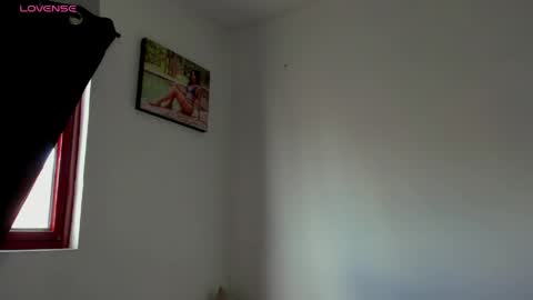 selenastonne online show from 04/26/26, 07:44
