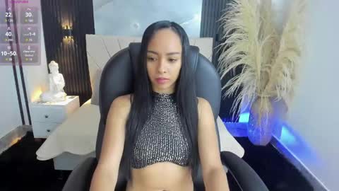 selene_diior online show from 05/08/26, 11:48
