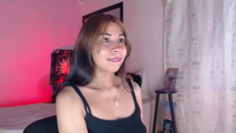 Snapshot of selene_gils chatting on 01/19/25, 01:00 nathy online show from 01/19/25, 01:00