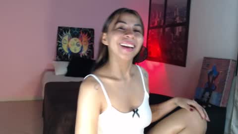 Snapshot of selene_gils chatting on 02/23/25, 03:24 nathy online show from 02/23/25, 03:24