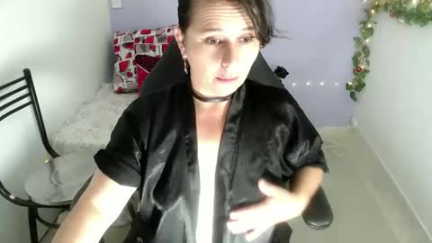 selene online show from 02/06/25, 03:09