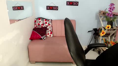 selene online show from 10/30/25, 01:45