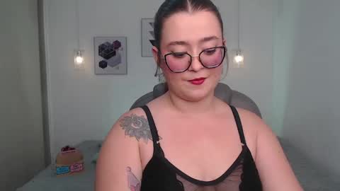 selene_rouse_ online show from 05/31/26, 09:27
