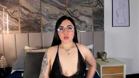 Snapshot of selene_shay chatting on 11/26/25, 12:06 Selene online show from 11/26/25, 12:06