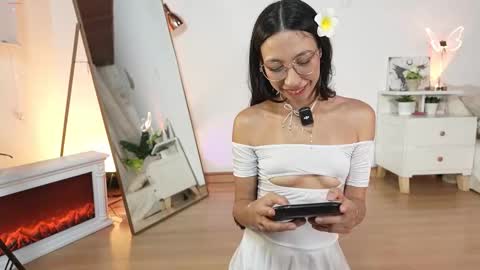  Sel Your Little butterfly  online show from 02/03/26, 02:21