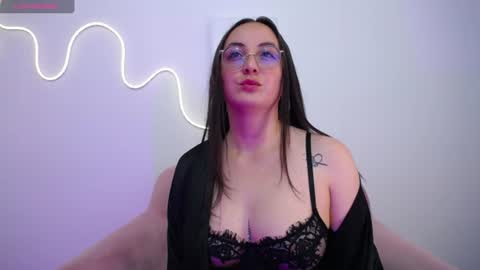 Snapshot of selene_swee chatting on 07/05/26, 05:42 selene_swee online show from 07/05/26, 05:42