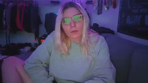 Selene online show from 12/28/24, 11:16