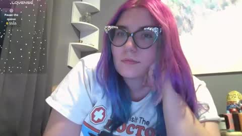 Selene online show from 11/11/25, 11:38